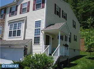 242 Yorktown Ct, Malvern, PA 19355