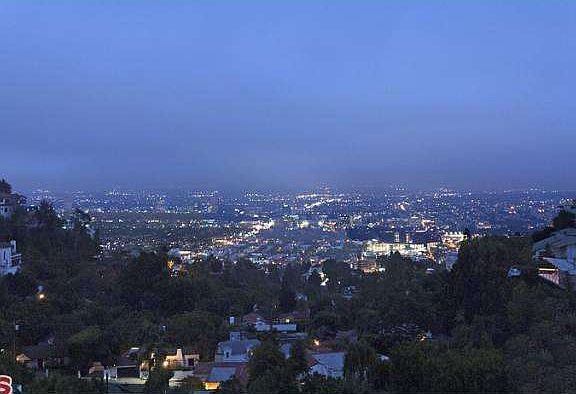 3rd image of 1588 Viewsite Dr
