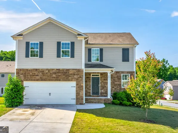 401 Hughes Ln, Pendergrass, GA 30567