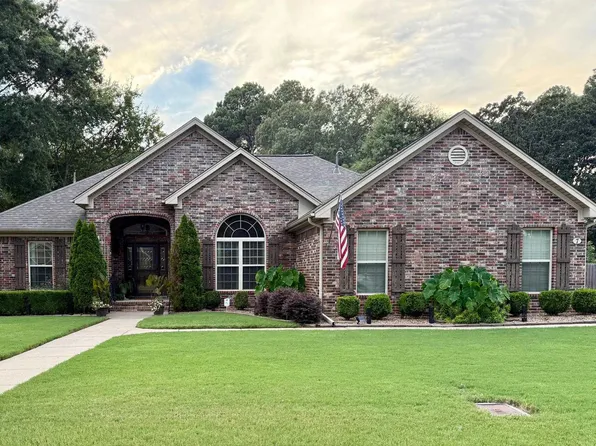 7 Jonathan Dr, Conway, AR 72032