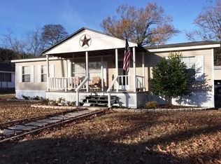 421 N 10th Ave, Teague, TX 75860