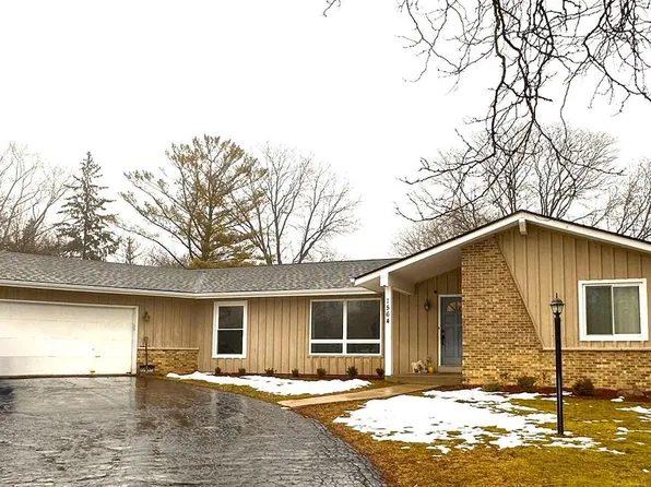 1564 Crestview DRIVE, Grafton, WI 53024