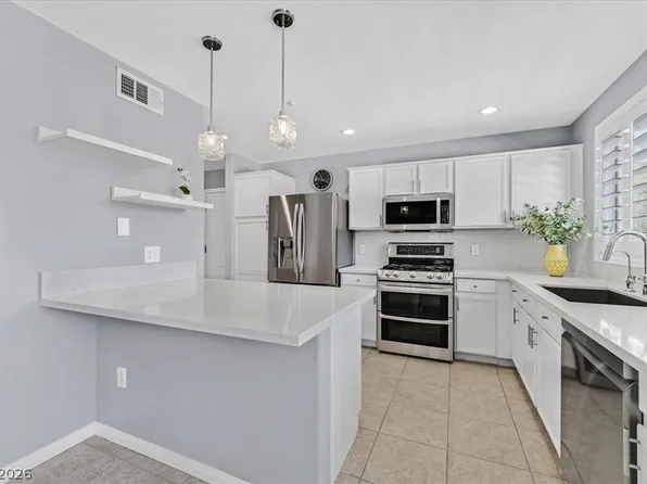 830 Carnegie St APT 1322, Henderson, NV 89052