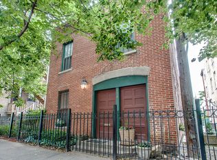 230 S Laflin St, Chicago, IL 60607