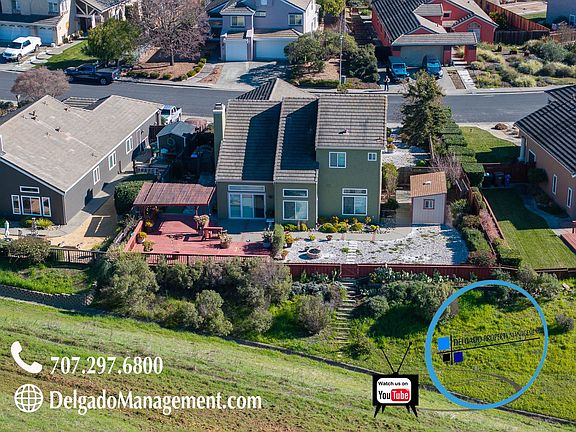 3rd image of 694 Knight Dr