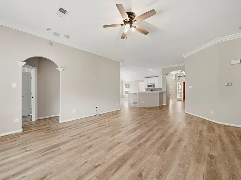 3907 Plum Hill Ln — Photo 15