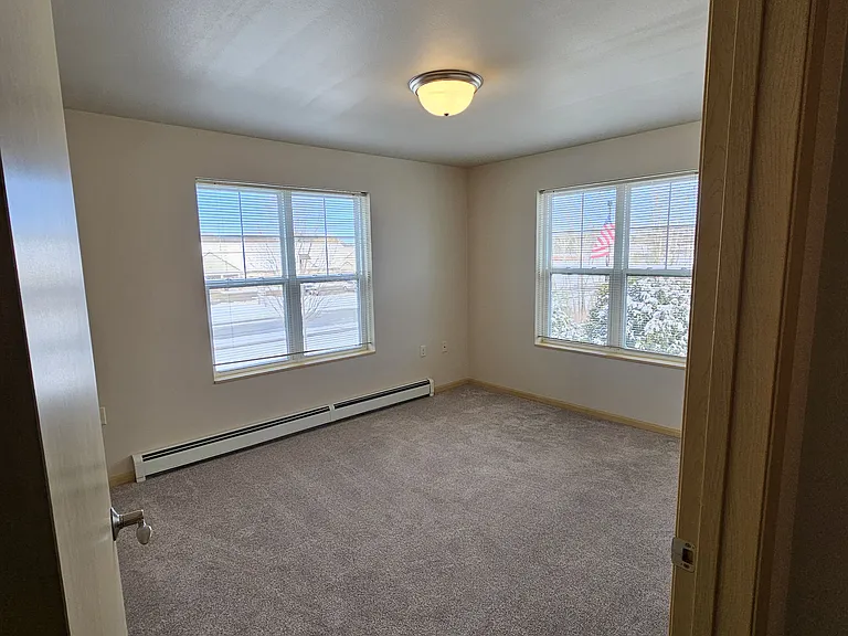 1479 Pleasant St — Photo 21