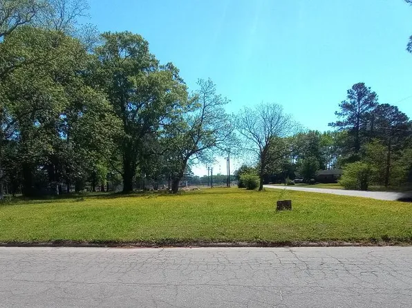 605 E 10th St #1100932, Scotland Neck, NC 27874