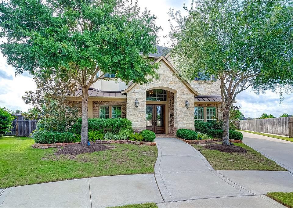 1st image of 27407 Sunset Ln