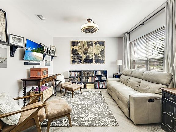 4th image of 26701 Lincoln AVE