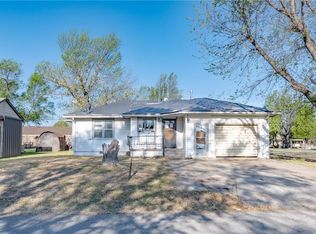 715 N Market Ave, Watonga, OK 73772