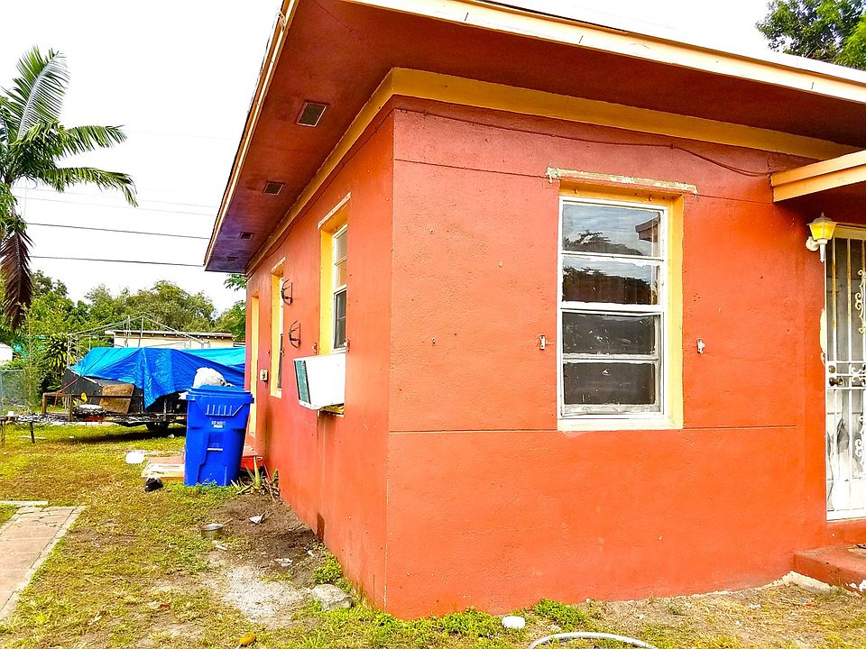 2nd image of 1773 NW 51st Ter