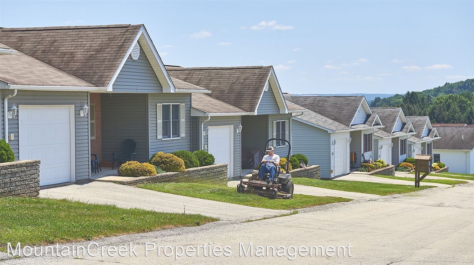 Sterling Hills Apartment Rentals Indiana