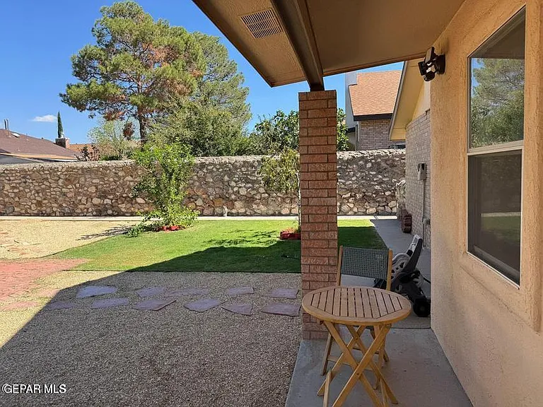 1485 Desierto Rico Ave — Photo 22