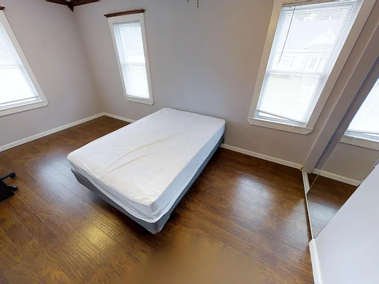120 Lorraine Ave — Photo 14