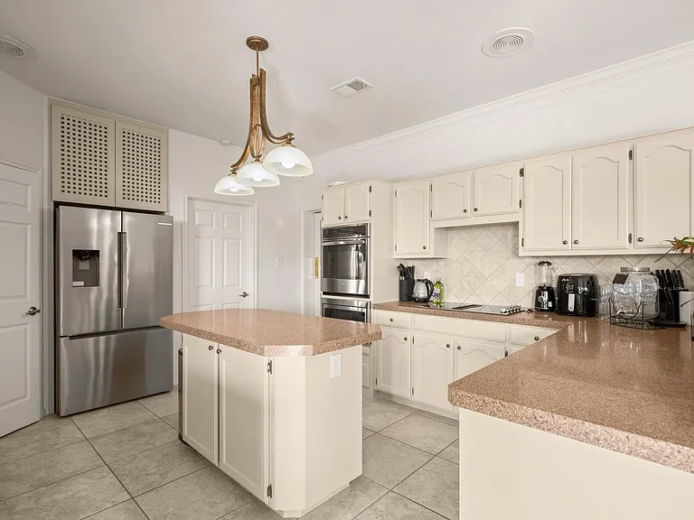 7209 Foxtree Cv — Photo 24