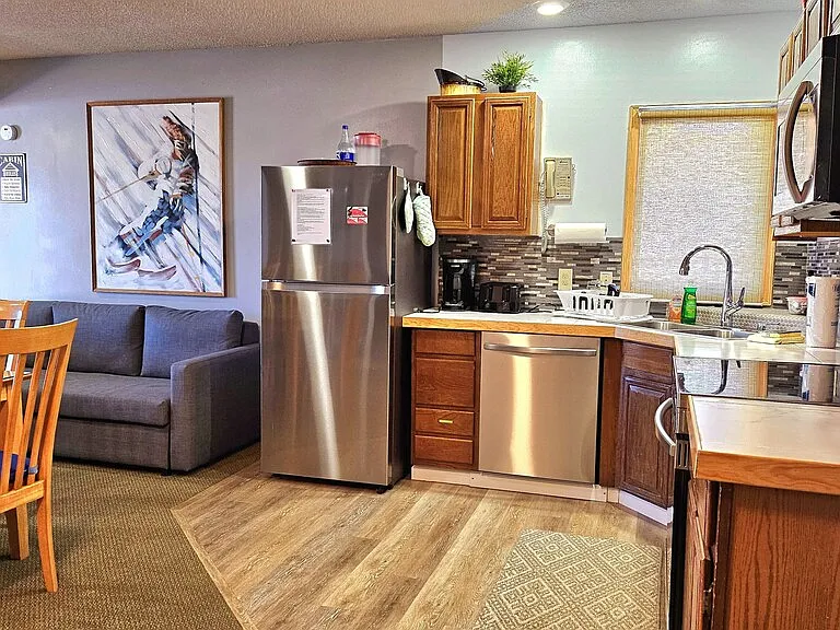 96 Mountainside Dr #B-4 — Photo 3