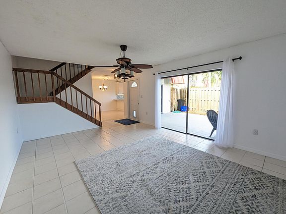 3rd image of 3211 E Gardens Drive E #C