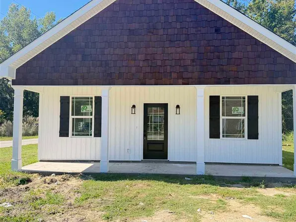 322 Pine St, Darlington, SC 29532