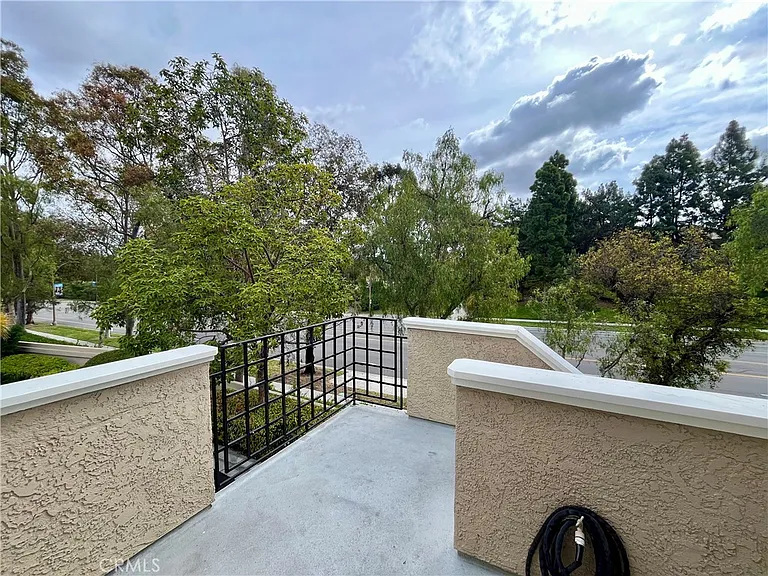 9 Stanford Ct #102 — Photo 13