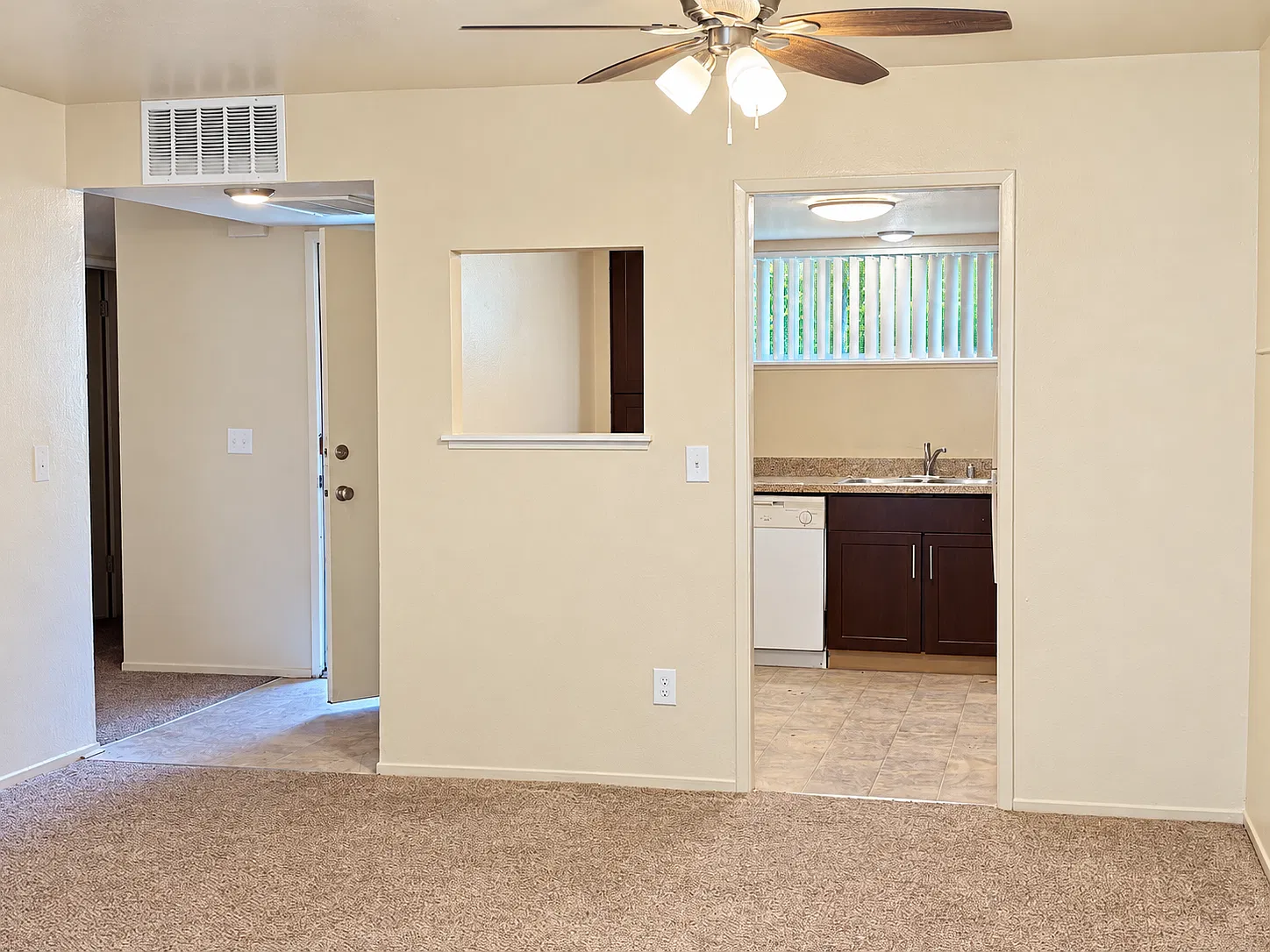 2 bed, 975 sqft, $1,995 — Photo 3