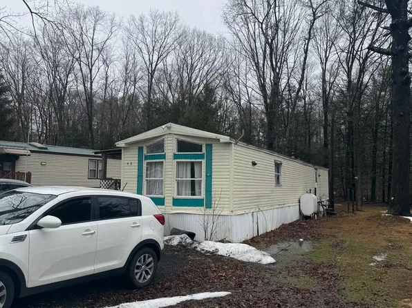 42 Hess Ln, White Haven, PA 18661