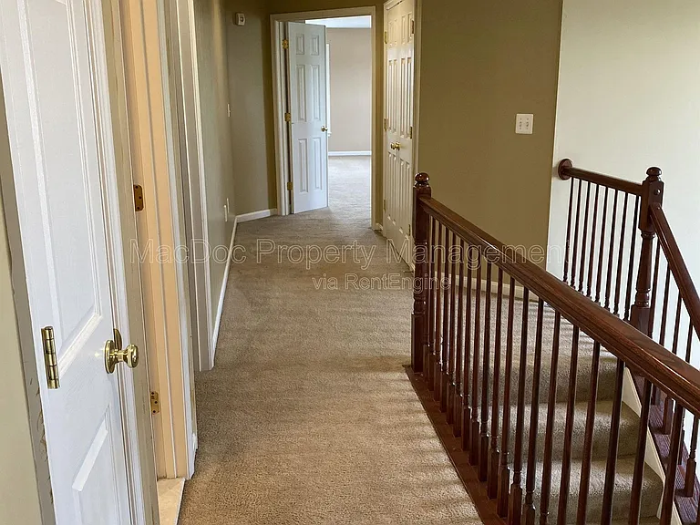121 Riggs Rd — Photo 27