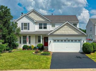 729 Stewart Ave, North Aurora, IL 60542