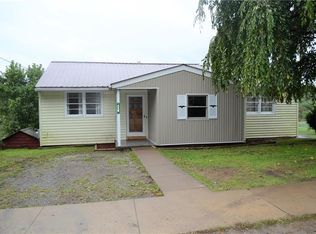 220 W Main St, Rural Valley, PA 16249