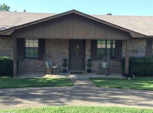 912 Park St, Nashville, AR 71852