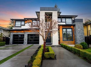 14237 Vine Ave, White Rock, BC V4B 2S9