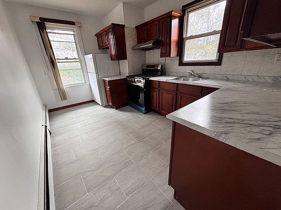 3rd image of 81-15 138th St Floor 2