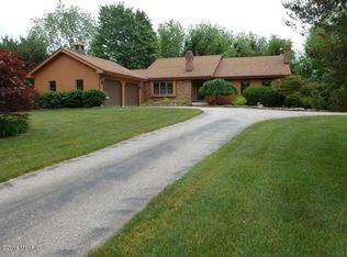 11960 Lincoln St, Grand Haven, MI 49417