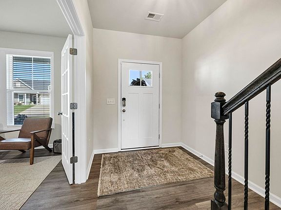 4th image of 209 Chapin Place Way