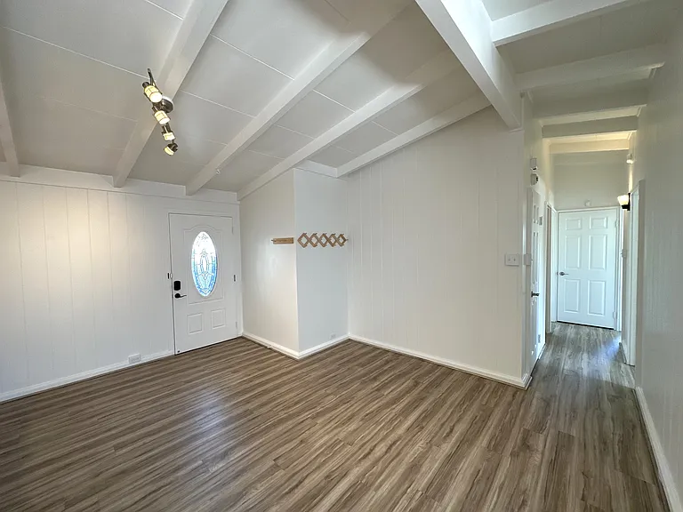 997 Holoholo St #A — Photo 9