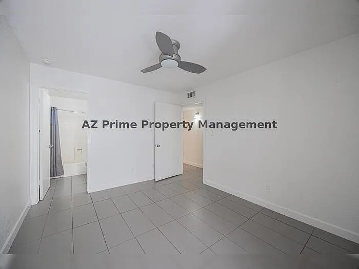1808 N 32nd St #104 — Photo 15