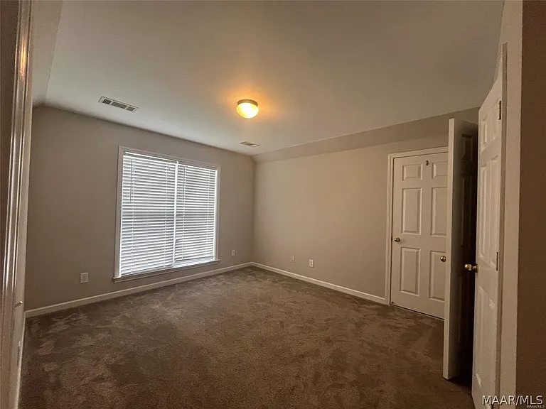 9515 Helmsley Cir — Photo 33