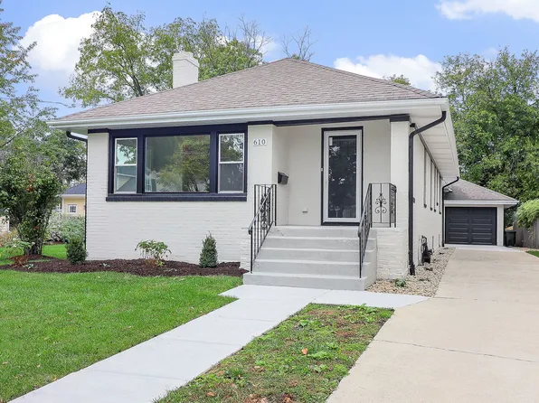 610 Pleasant Ave, Glen Ellyn, IL 60137