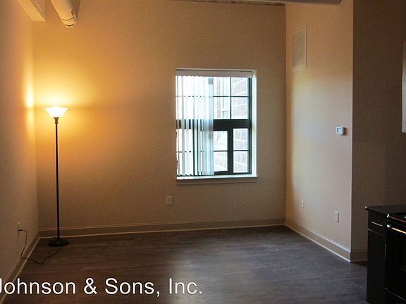5th image of 511 N Cherry St APT 210