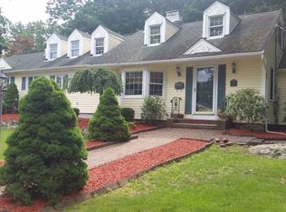 5 Sunset Trl, Sparta, NJ 07871