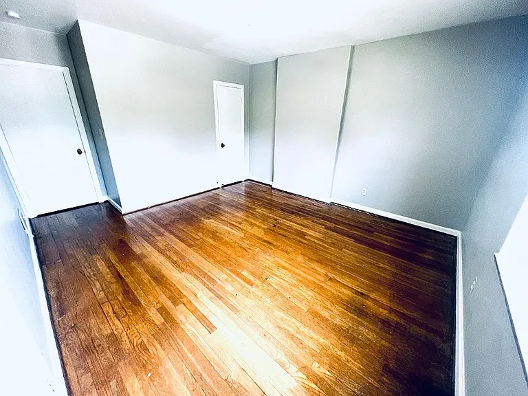 1525 Waltham Rd — Photo 6