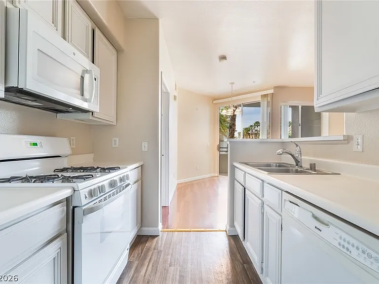 7103 S Durango Dr #207 — Photo 12