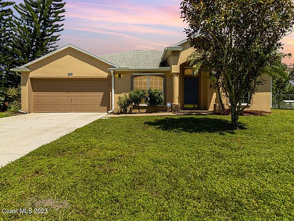 2nd image of 3139 Tropical Cir SE
