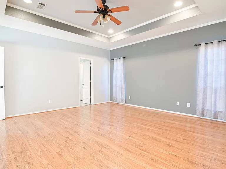 4601 Cherrywood Dr — Photo 6