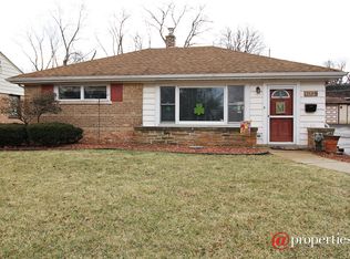 2129 Hawthorne Rd, Homewood, IL 60430