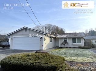 1303 14th St SW, Puyallup, WA 98371