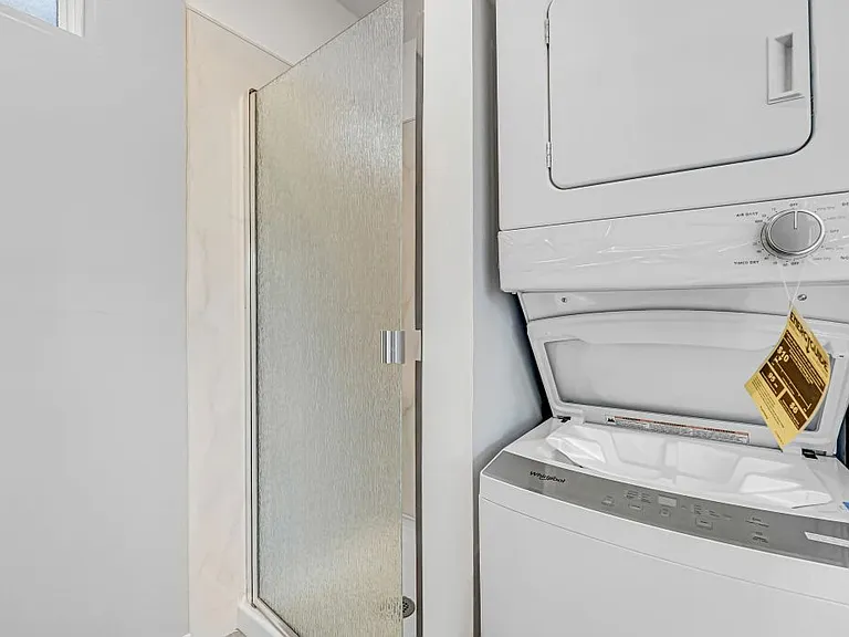 1825 S Van Ness Ave #3/4 — Photo 2