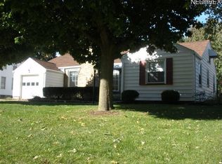 1213 Amherst Rd NE, Massillon, OH 44646