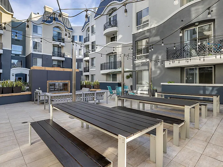 AQUA Marina del Rey — Photo 30