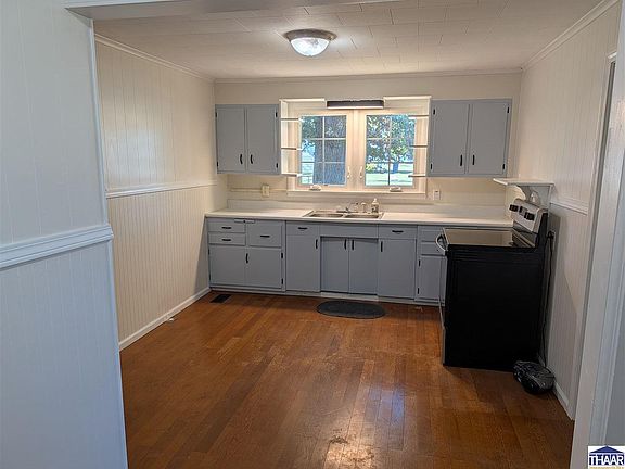 5th image of 2710 Jefferson St